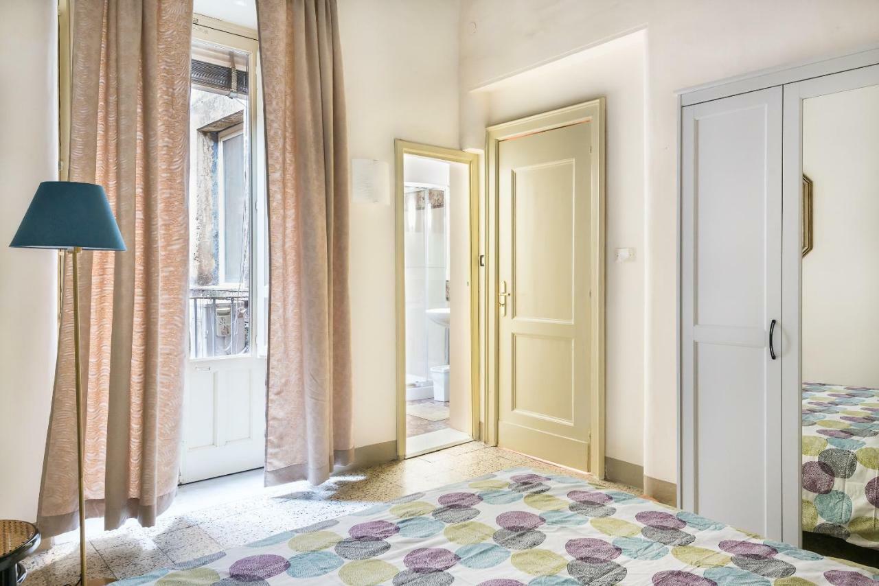 Alla Corte Del XIX Secolo Apartment Катания Екстериор снимка